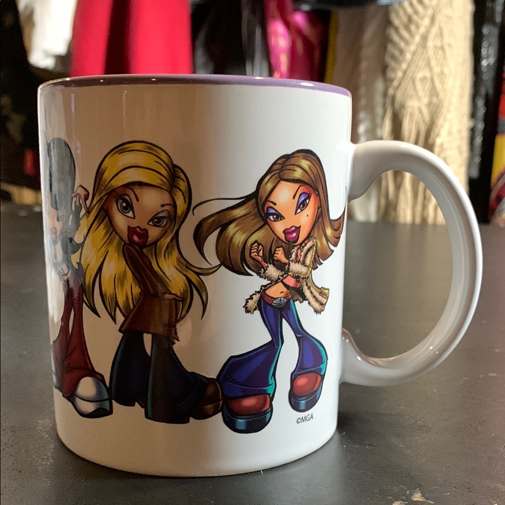NWOT “Bratz” 20oz Coffee Mug